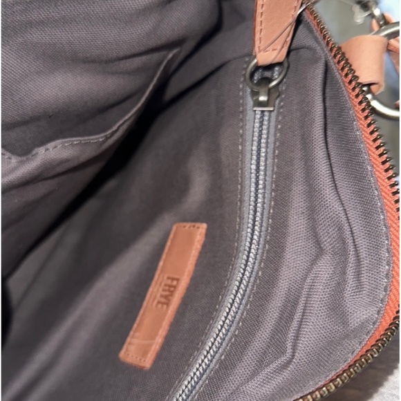 ‼️NWT!Mellisa Distressed Frye Bag in Apricot - Picture 12 of 14